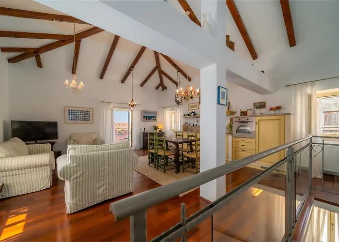 Old Town Seabreeze Residence